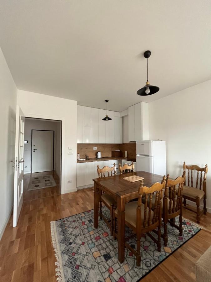 Central Luxury Apartment 普里什蒂纳 外观 照片